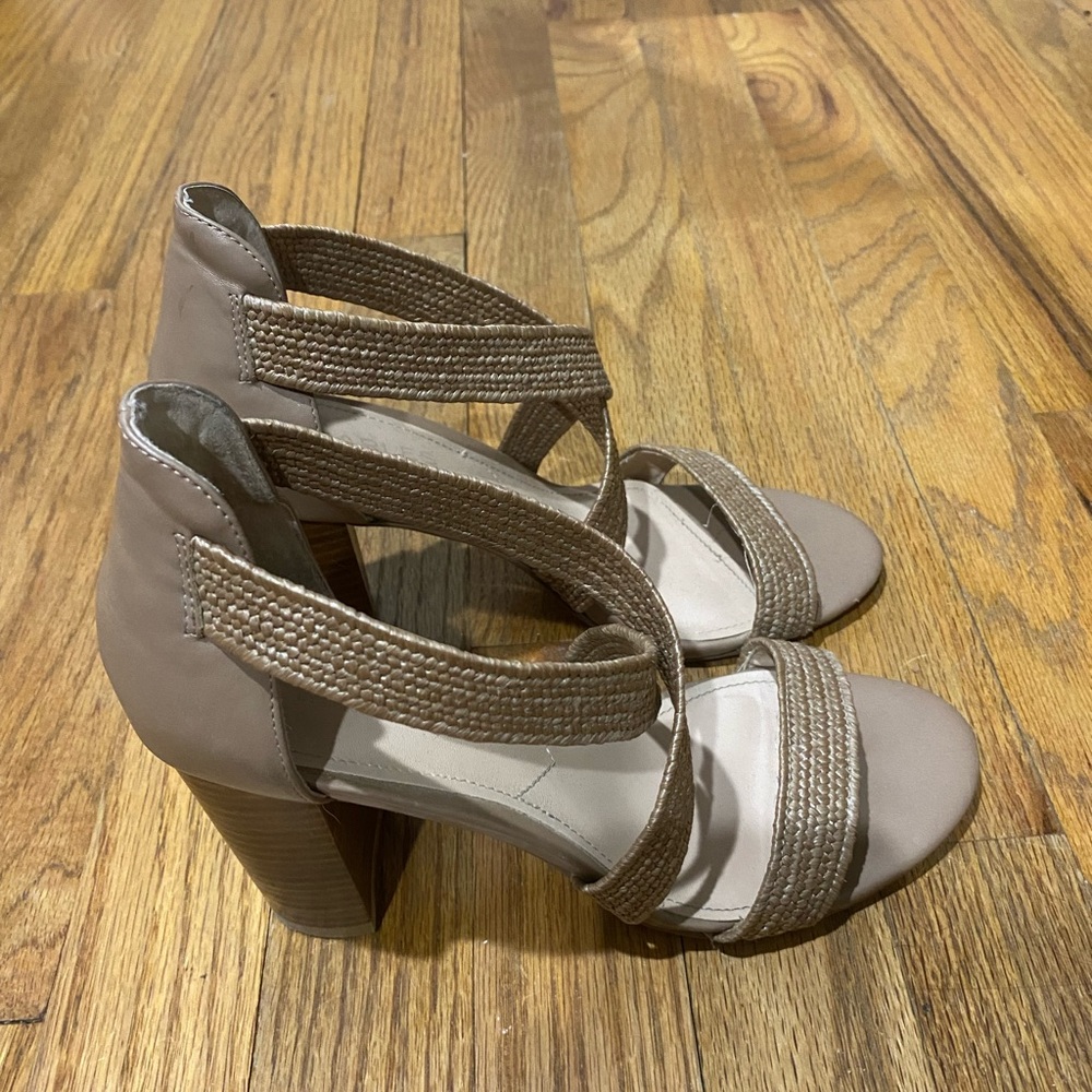 Charles by Charles David tan strappy heels size 7.5